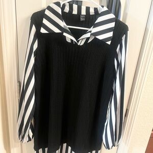 Women’s Black and White Striped Long Sleeve Sweater Dress Size Medium